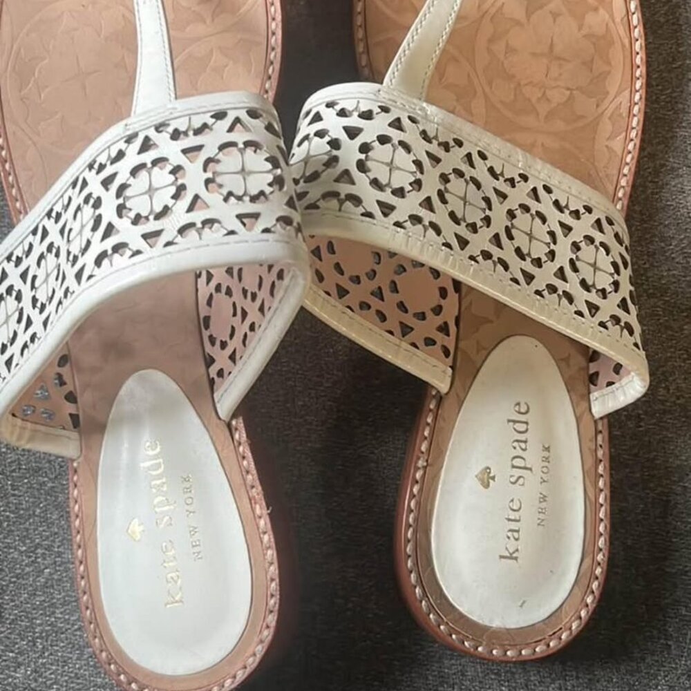 Kate Spade Flip Flops in White - Picture 3 of 3